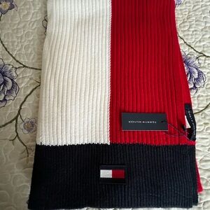 Tommy Hilfiger Vibrant Red Knit Accessory